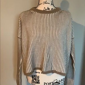 Oversized crop sweater